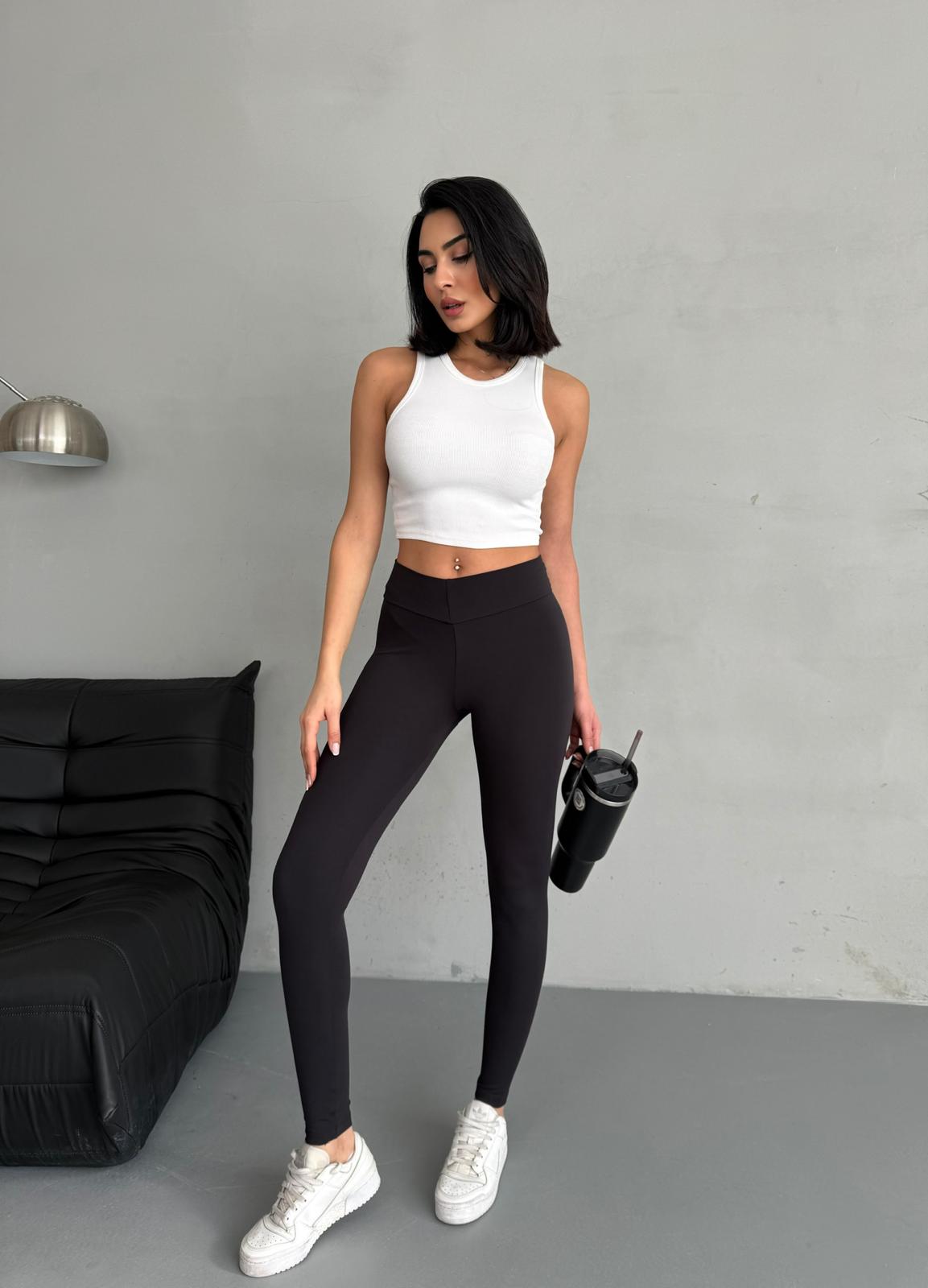 Siyah Yüksek Bel Tayt – Kendini Her Adımda Güçlü Hisset